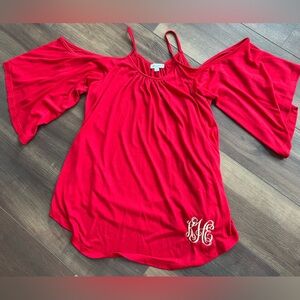 Women’s flowy ruffle long sleeve top, has initials KEH. Size large❤️